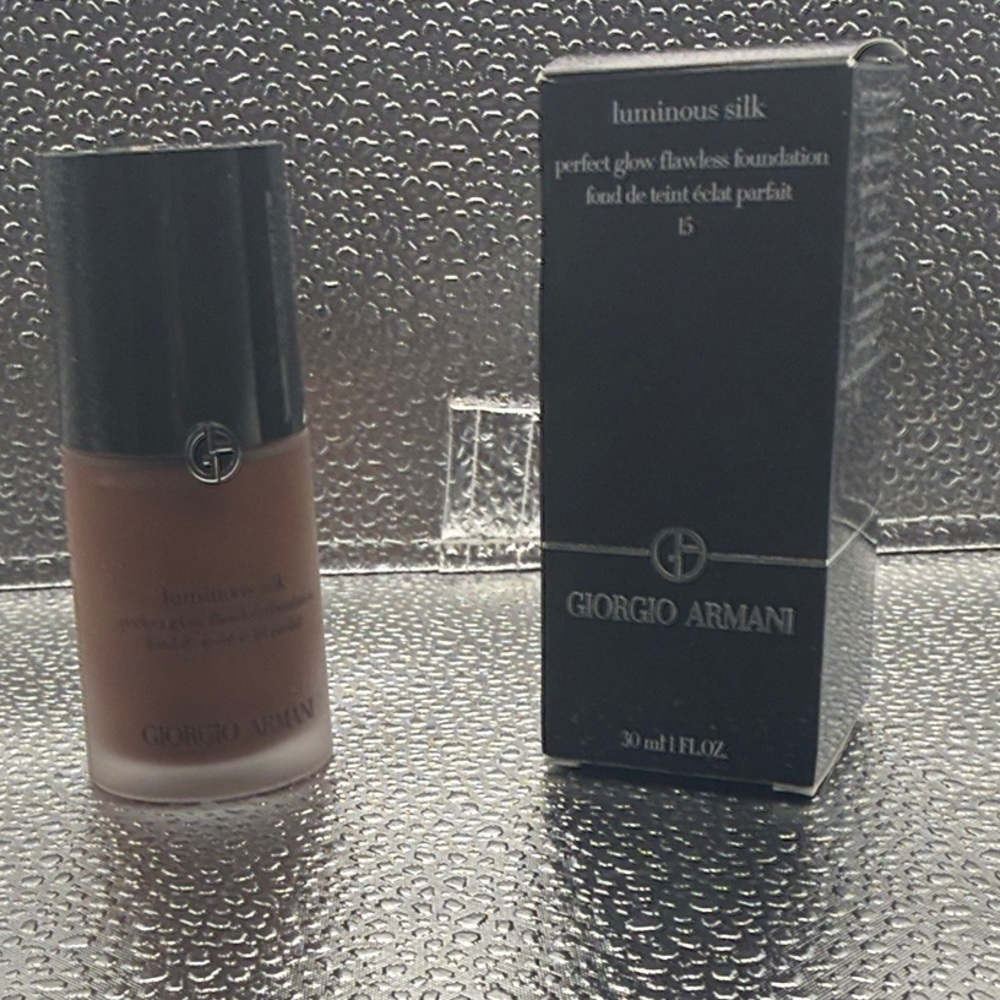 Giorgio Armani Luminous Silk Foundation - #15